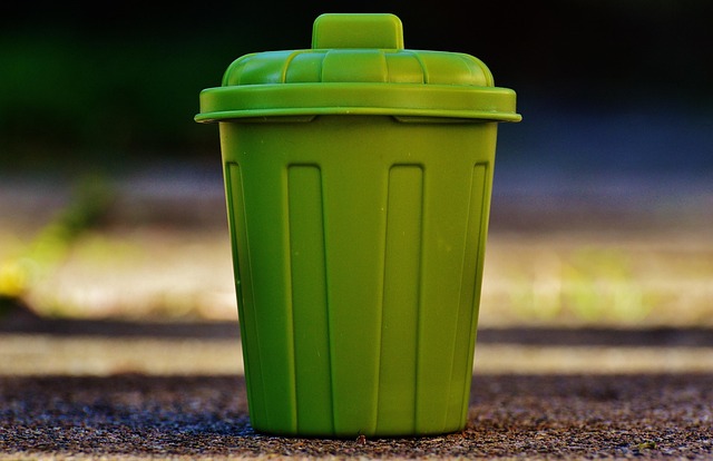 garbage can, garbage, bucket, green, waste bins, waste, container, ton, throw away society, garbage can, garbage, garbage, bucket, bucket, waste, waste, waste, waste, waste