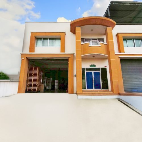 แนวตั้ง โกดัง1